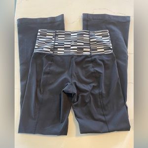 Lululemon HR Groove pant legging